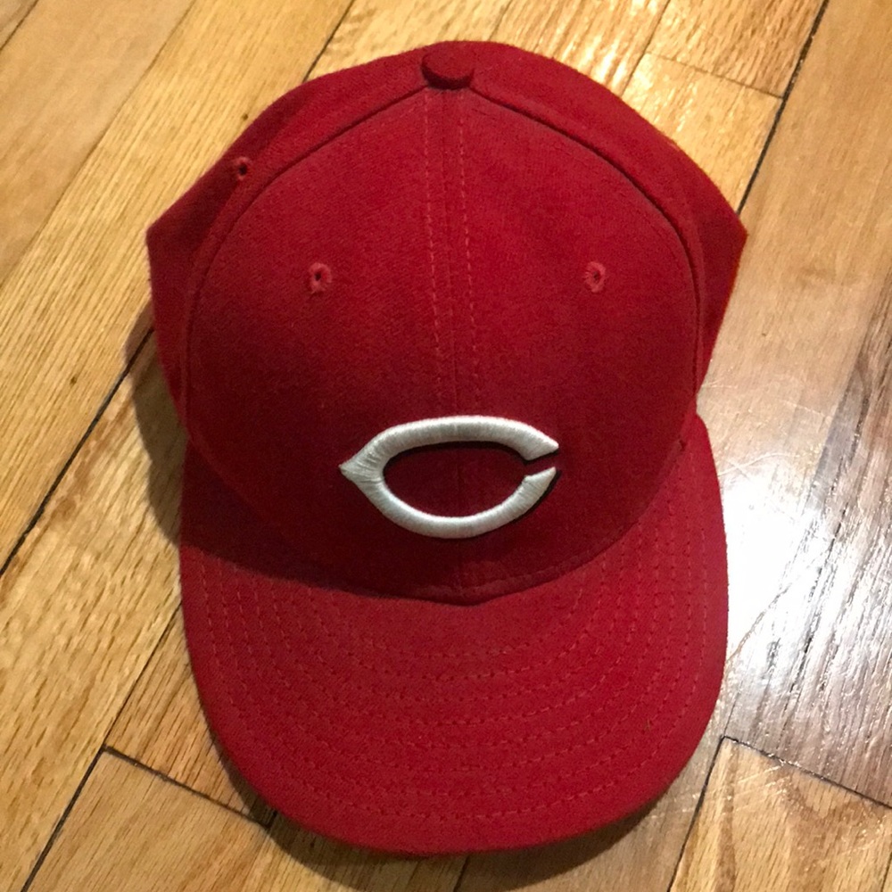 Reds hat